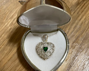 Pendentif/broche Valentine Teddy Bear Heart Signé Avon - Pin JH-53, Bijou Vintage, Occasion