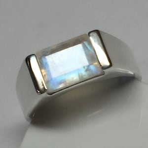 Natural Rainbow Moonstone 925 Solid Sterling Silver Men&#39;s Ring Size 6, 7, 8, 9, 10, 11, 12, 13