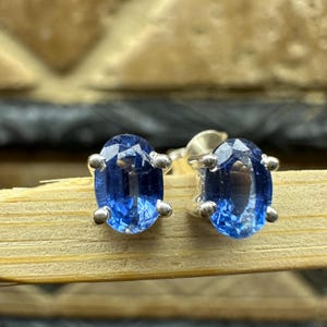 Natuurlijke koningsblauwe kyaniet 925 massief sterlingzilveren oorknopjes 7 mm