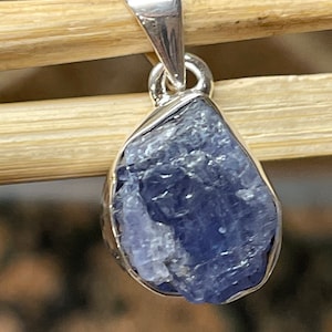 Natural Tanzanite 925 Solid Sterling Silver Pendant 24mm