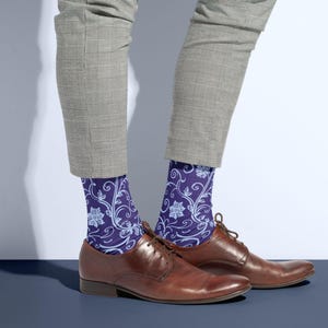 Navy Blue Baroque Floral Socks – Elegant Dress Socks for Groomsmen & Wedding Parties