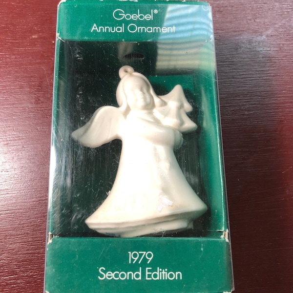 House of Goebel Angel Annual Porcelain Ornament Second Edition Vintage 1979 by Jahres-Weihnachts-Schmuck