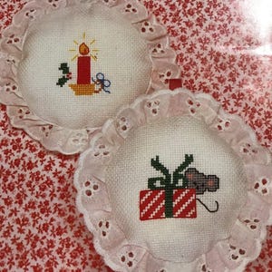 Kit de costura de punto de cruz contado para adornos navideños Kappie Originals