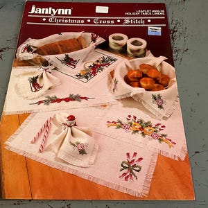 Janlynn Holiday Table Linens Ulotka #900-26 Schemat haftu krzyżykowego na Boże Narodzenie