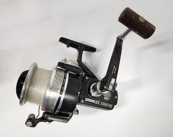 Vintage Daiwa SS5000 Spinning Reel Fishing Japan Angler Outdoors