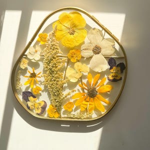 Pressed flower frame 28