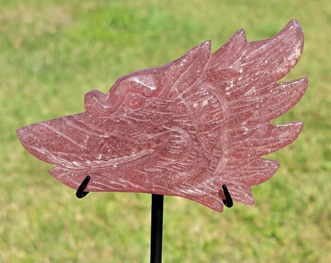 Strawberry Quartz Crystal Wolf Carving