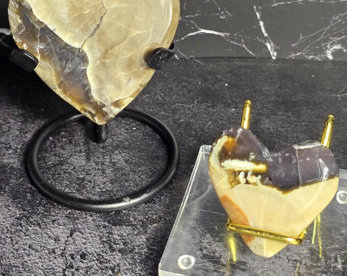 Volcano Agate Crystal Heart Carvings