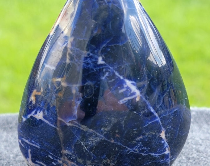 Sodalite Crystal Drop Carving