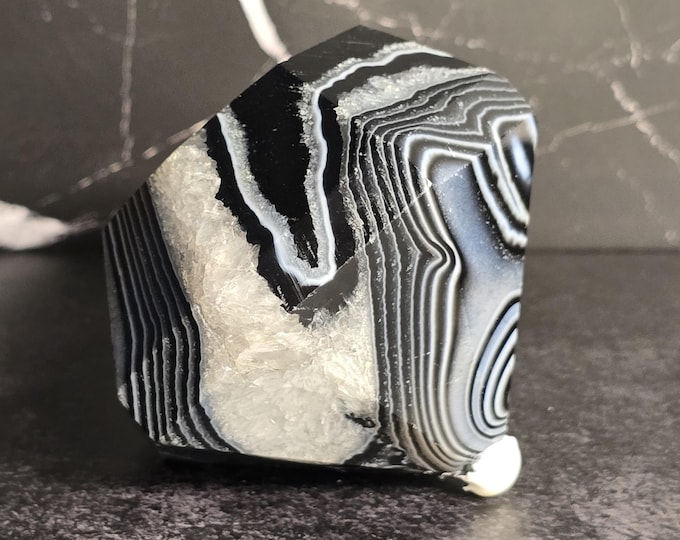 Black Lace Agate Crystal Brilliant Cut Diamond