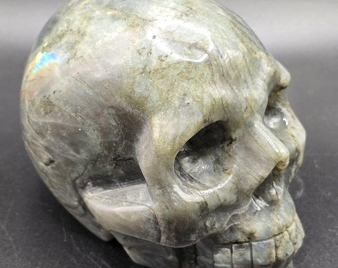 Flashy Labradorite Crystal Skull
