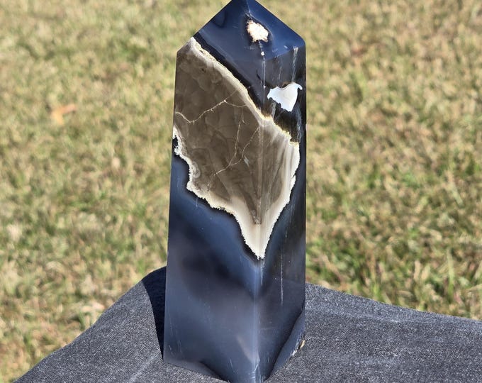 Fluorescent Volcano Agate Crystal Tower