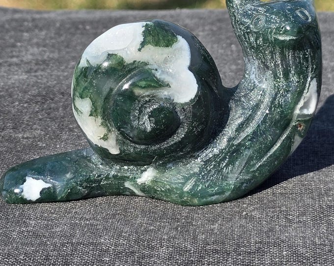 Moss Agate Crystal Snail Carvings
