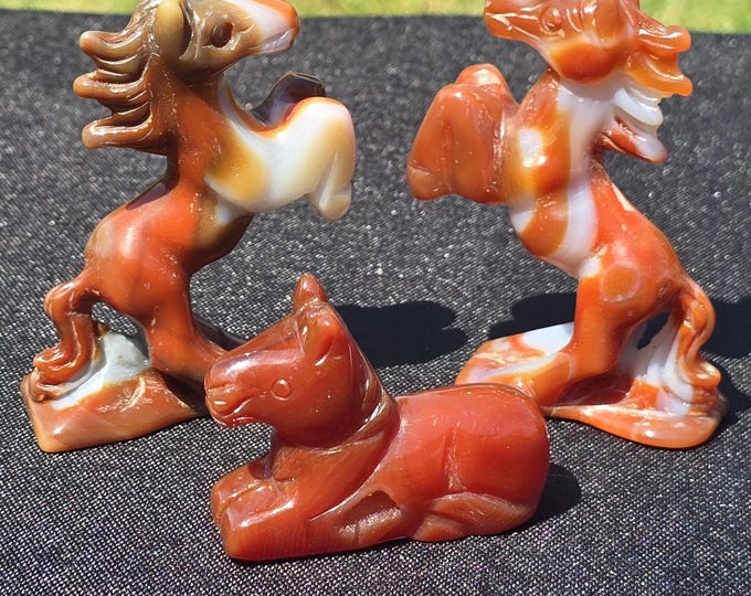 Red Carnelian Agate Crystal Horse Carvings