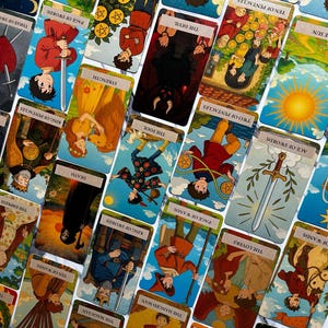 Mazzo di tarocchi anime, carte dei tarocchi Ghibli, carte dei tarocchi fisici, stampe dei tarocchi della cartomante, mazzo completo di carte dell'oracolo dei tarocchi, carte dei tarocchi dei cartoni animati