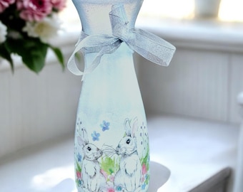 Bunny Vase, Glass Vases, Frosted Vase, Tall Vase, Vase for Flowers, Bunny Decor, Rabbit Vase, Mothers Day Gift, Pretty Vase, Bunny Gifts
