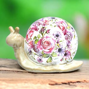 Snail Ornament, Snail Decor, Snail Gifts, Floral Snail, Garden Snail, Ceramic Snail, Ceramic Snail for Garden, Gift for Mum, Garden Ornament