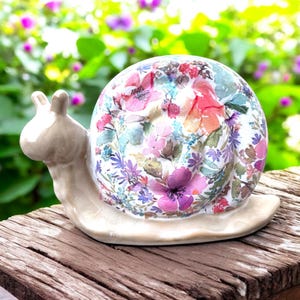Floral Snail, Garden Snail, Snail Ornament, Snail Decor, Snail Gift, Ceramic Snail, Snail Figurine, Gift for Mum, Pretty Snail, Garden Decor