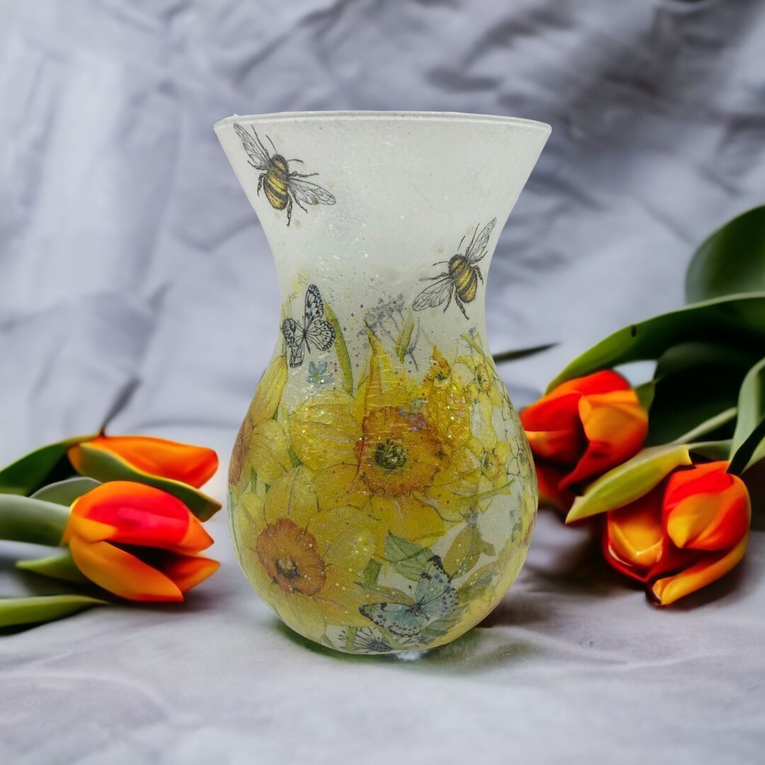 Vases for Flowers, Daffodil Vase, Vase, Vases, Flower Vase, Daffodil