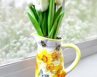 Jarrón con tulipanes, jarrón jarra, jarras de cerámica, jarrones con narcisos y abejas
