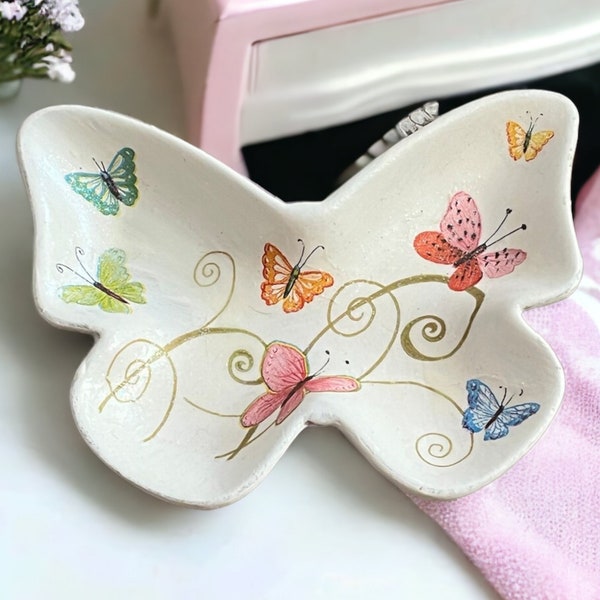 Vide-poches en forme de papillon fabriqué à la main en céramique | Porte-bijoux et plateau fourre-tout décoratif | Décoration papillon unique | Cadeau pour elle