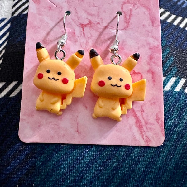 Togepi bulbasaur pikachu Poke ball earrings, red white black ball earrings, anime earrings, cosplay, kawaii, Japanese