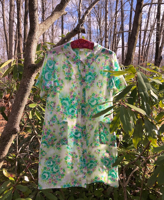 60s Sheer Green and Purple Floral Cottagecore Hou… - image 1