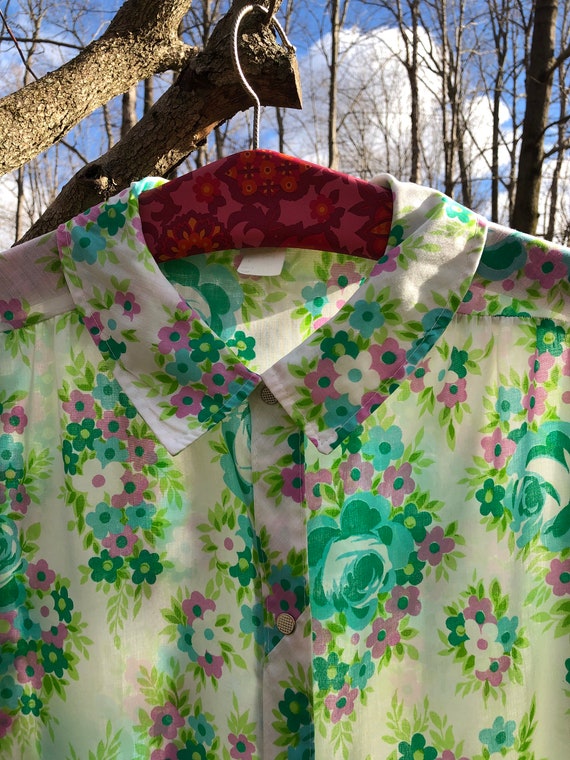 60s Sheer Green and Purple Floral Cottagecore Hou… - image 3