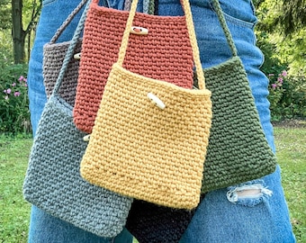 Crossbody Purse: Crochet, Handmade, Wood Button Closure