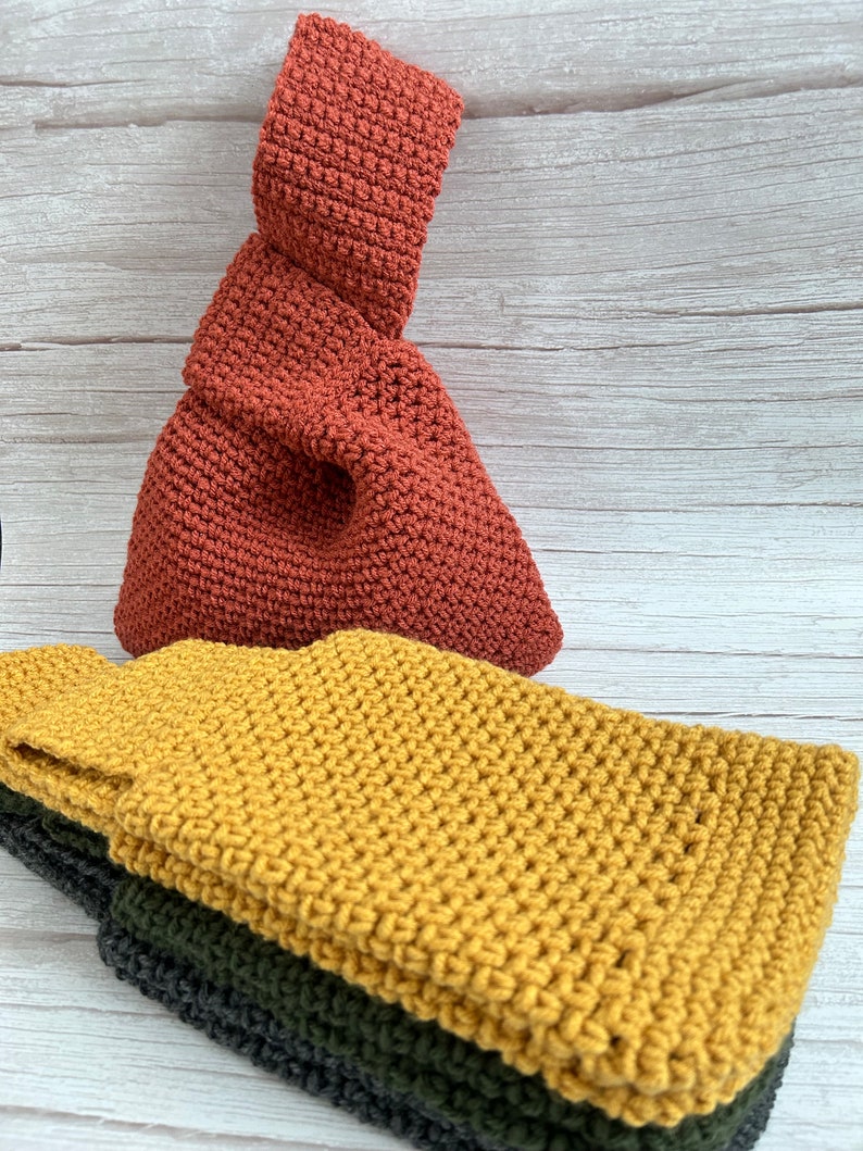 Crocheted Wrist Purse, Mosu Bag, Knot Bag, Fall/Autumn Winter Bag Purse Clutch image 2