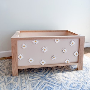 Pink Daisy Toy Chest - girl&#39;s room - toy storage - nursery decor - 1st birthday - baby shower - flowers - daisies - art