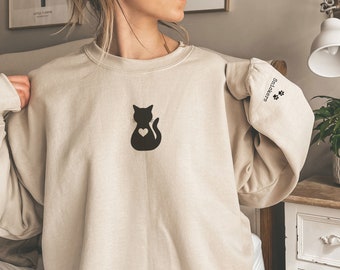 Personalized Cat Sweatshirt, Custom Cat Heart Shirt, Love Cat Shirt, Cat Love Sweatshirt,Custom Cat Lover Sweatshirt,Cat Mom Shirt,Cat Gift