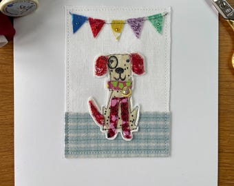 Tarjeta de felicitación con arte textil cosida a mano, hecha a mano, con perro feliz