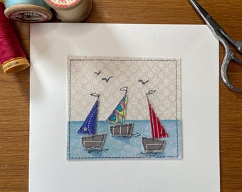 Tarjeta de felicitación de tela cosida a mano con barcos de vela