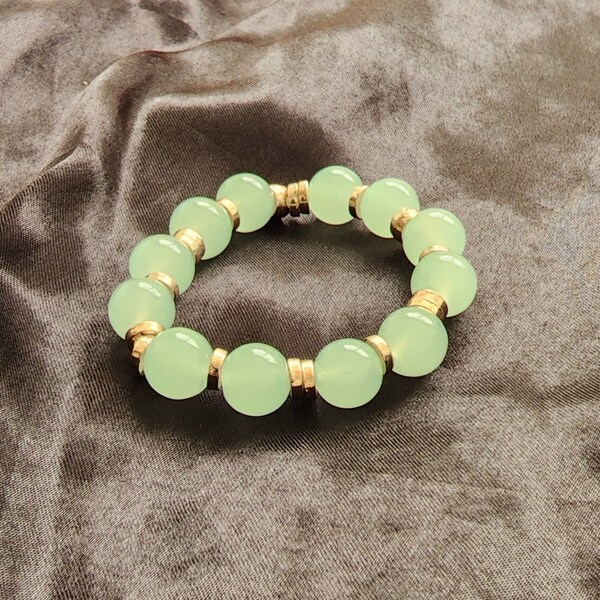 Jade Colored Beaded Bracelet