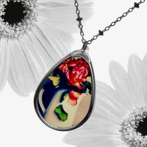 Collier fleur rétro-Pendentif floral breloque-shabby chic fait main bijoux cadeau-cadeau d'anniversaire pour elle-ferme vintage-breloque ellipse-carte vache
