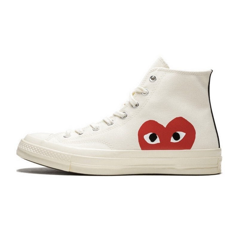 Red Heart Converse - Etsy Red Heart Converse - Etsy
