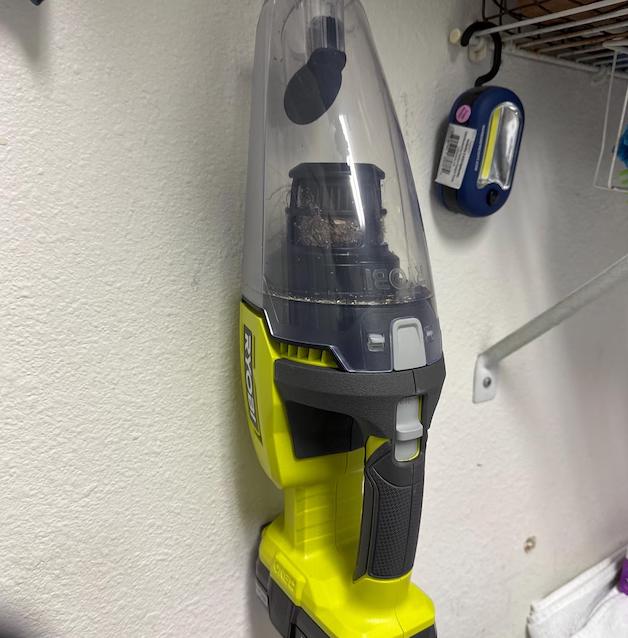 Hand Vacuum Wall Holder – Compatible With Ryobi PCL702, Carbon Fiber Reinforced Plastic, Mount With Or Without Battery, Garage/Workshop Storage