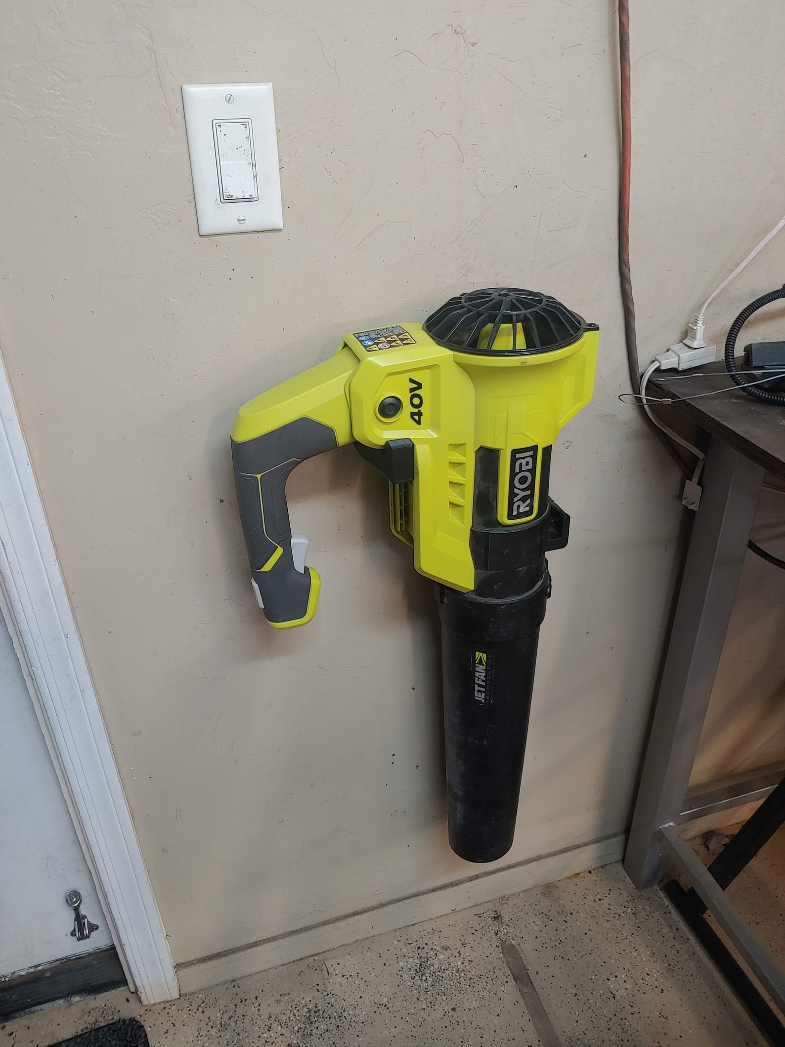 Ryobi 40v Leaf Blower Wall Mount RY40408 RY40408BTLVNM RY40408BTL 3D