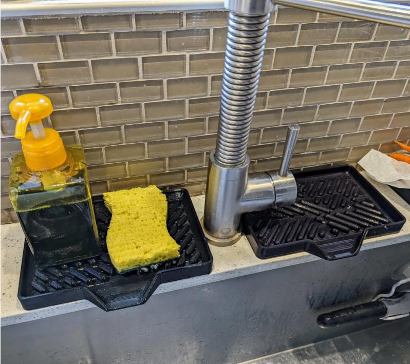 Kitchen/Bathroom Draining Soap Tray, 2 sizes available