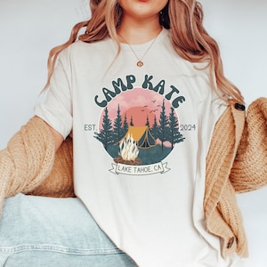 Custom Camp Bachelorette Shirts Camp Birthday Shirts Personalized Camping Bachelorette Party T-Shirts Retro Camp Shirts Cabin Bach Merch