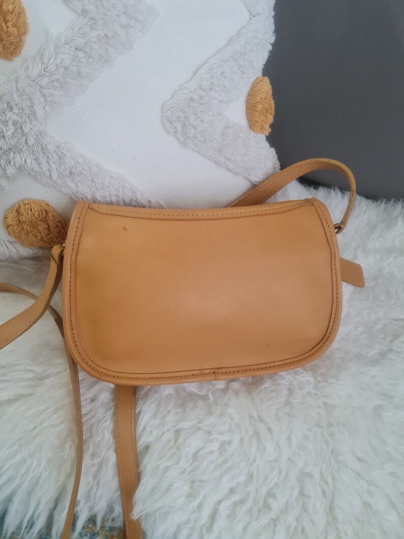 Yellow / Mustard Vintage Coach Wendie Zip 9031 image 2