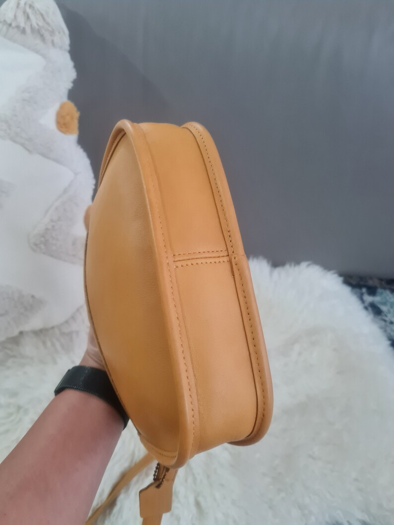 Yellow / Mustard Vintage Coach Wendie Zip 9031 image 5