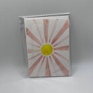 Cartão de felicitações em aquarela pintado à mão com envelope - em branco por dentro - nascer do sol