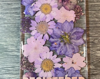Floral badge buddy vertical