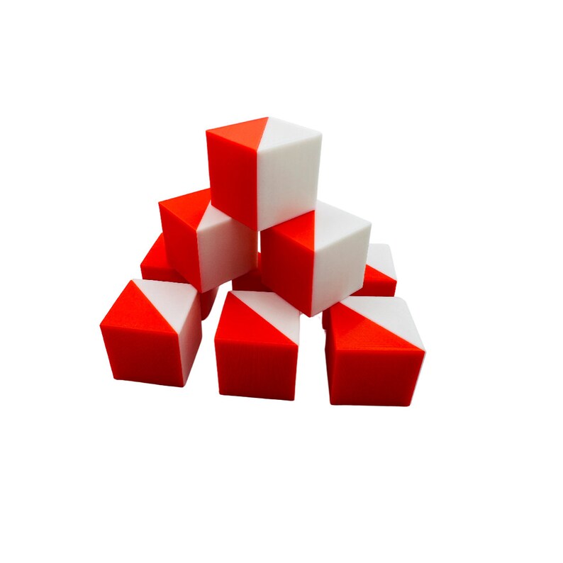 Test Cubes red and White Study for Blockdesign Test, Practice Cognitive Spatial Reasoning Test