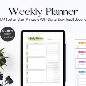 Op de afbeelding: Een digitale weekplanner-sjabloon in vijf kleuren. De planner bevat secties voor schema, taken en dagelijkse taken. De sjabloon is beschikbaar in de formaten A5, A4 en letter.