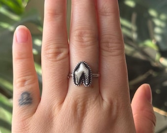 Winziger Fuchszahn Ring