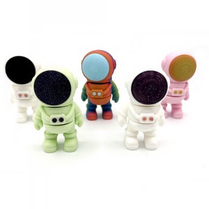 Mini astronaut toy clearance