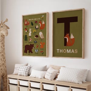 Pósteres personalizados con el nombre y la vida en el bosque: descarga digital, arte de pared personalizado para la habitación de los niños, animales del bosque e inicial del niño, impresión para la sala de juegos